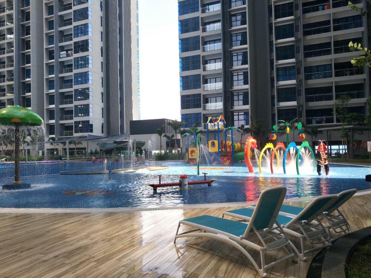 Chung cư 1100 m² 2 phòng ngủ, 2 phòng tắm riêng ở Trung tâm Malacca Ngoại thất bức ảnh